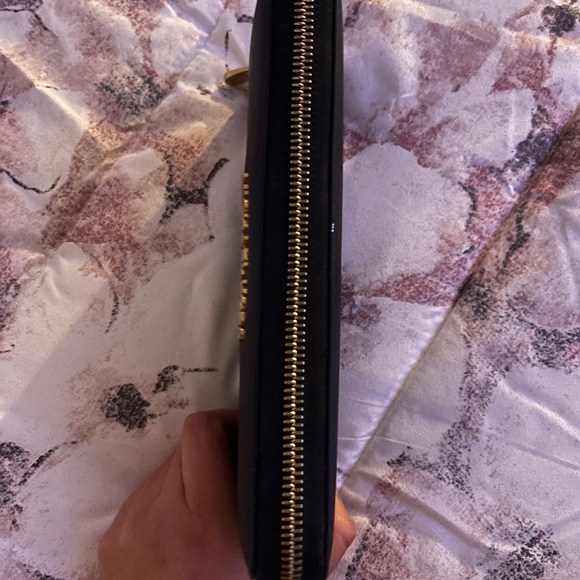 Wallet - Picture 2 of 3